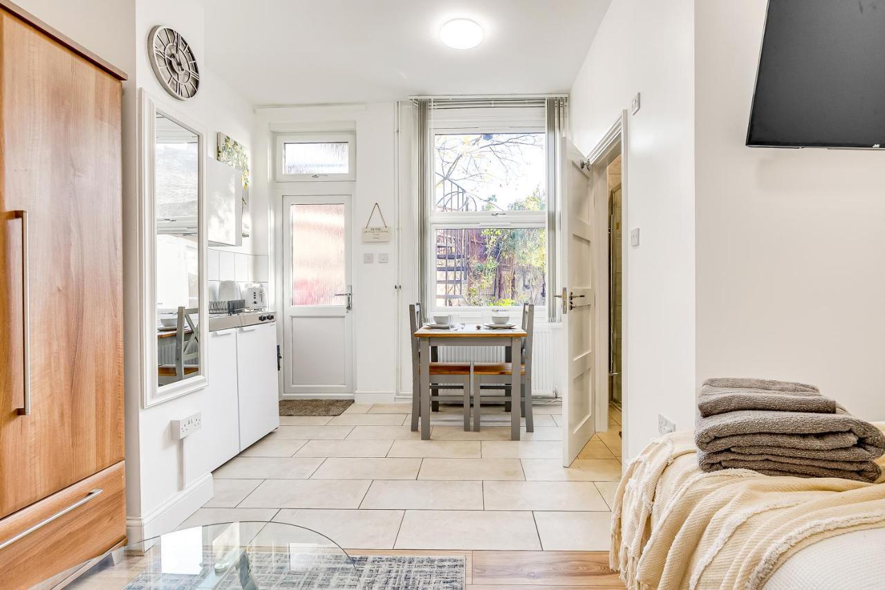 Stunning In Heart Of Ldn With Garden * Londen