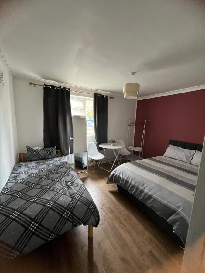 Large With Two Bed In Accommodatie bij particulieren