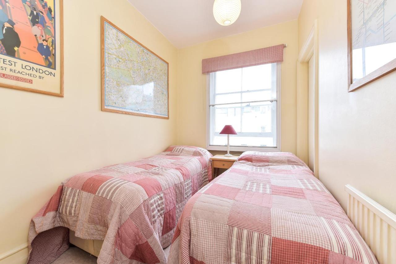 Smart Flat Near Pimlico Tube Apartment London