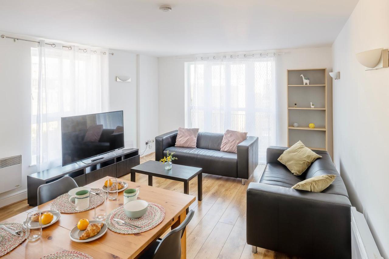 The Bright Flat In Whitechapel * Londra