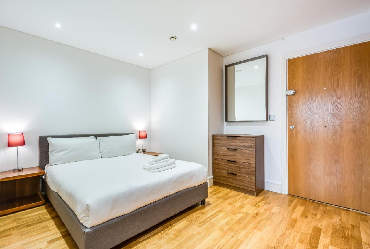 Apartment Mysquare Comfy Studio Apartment In Canary Wharf London