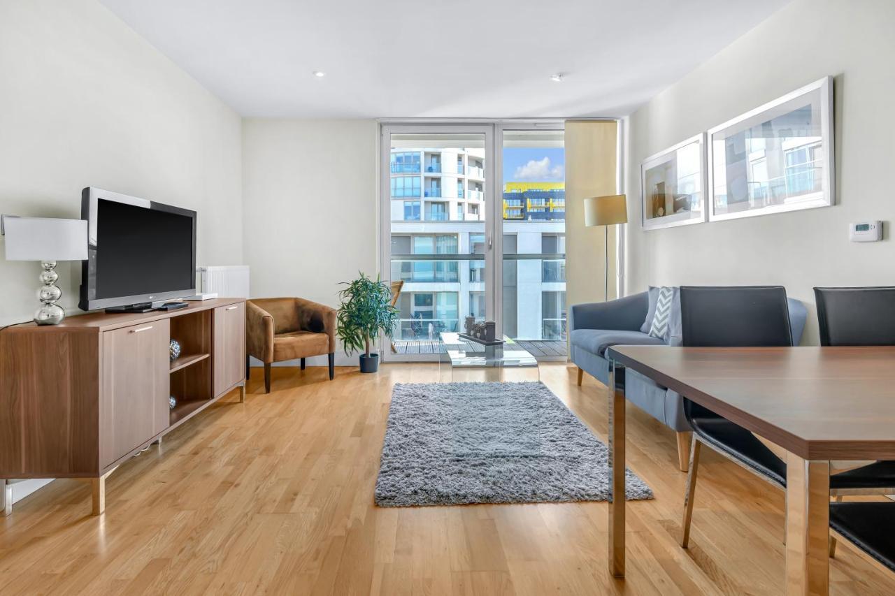 Apartment Lanterns Way At Canary Wharf By Mysquare *