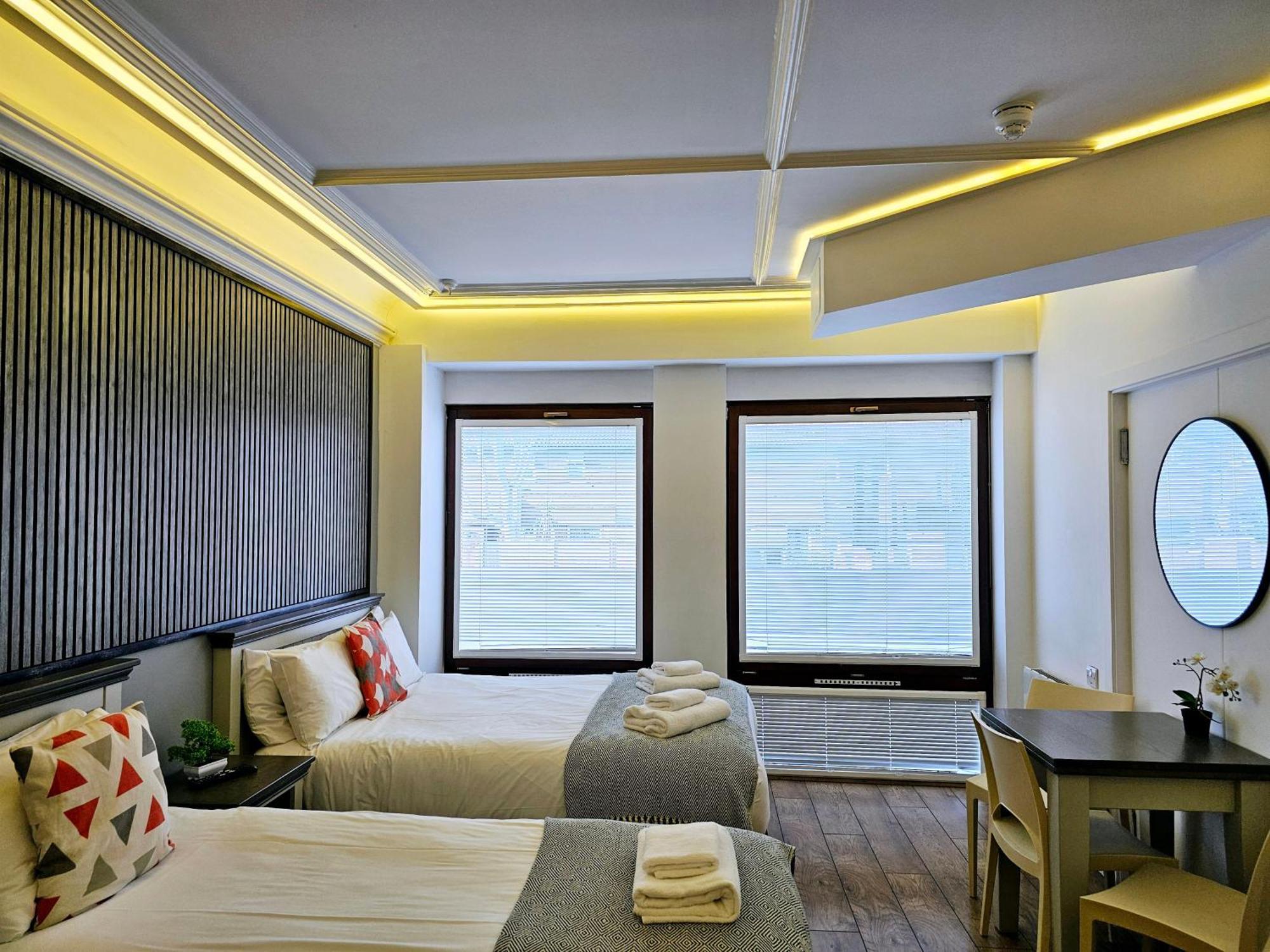 London Stay Apartments 3*