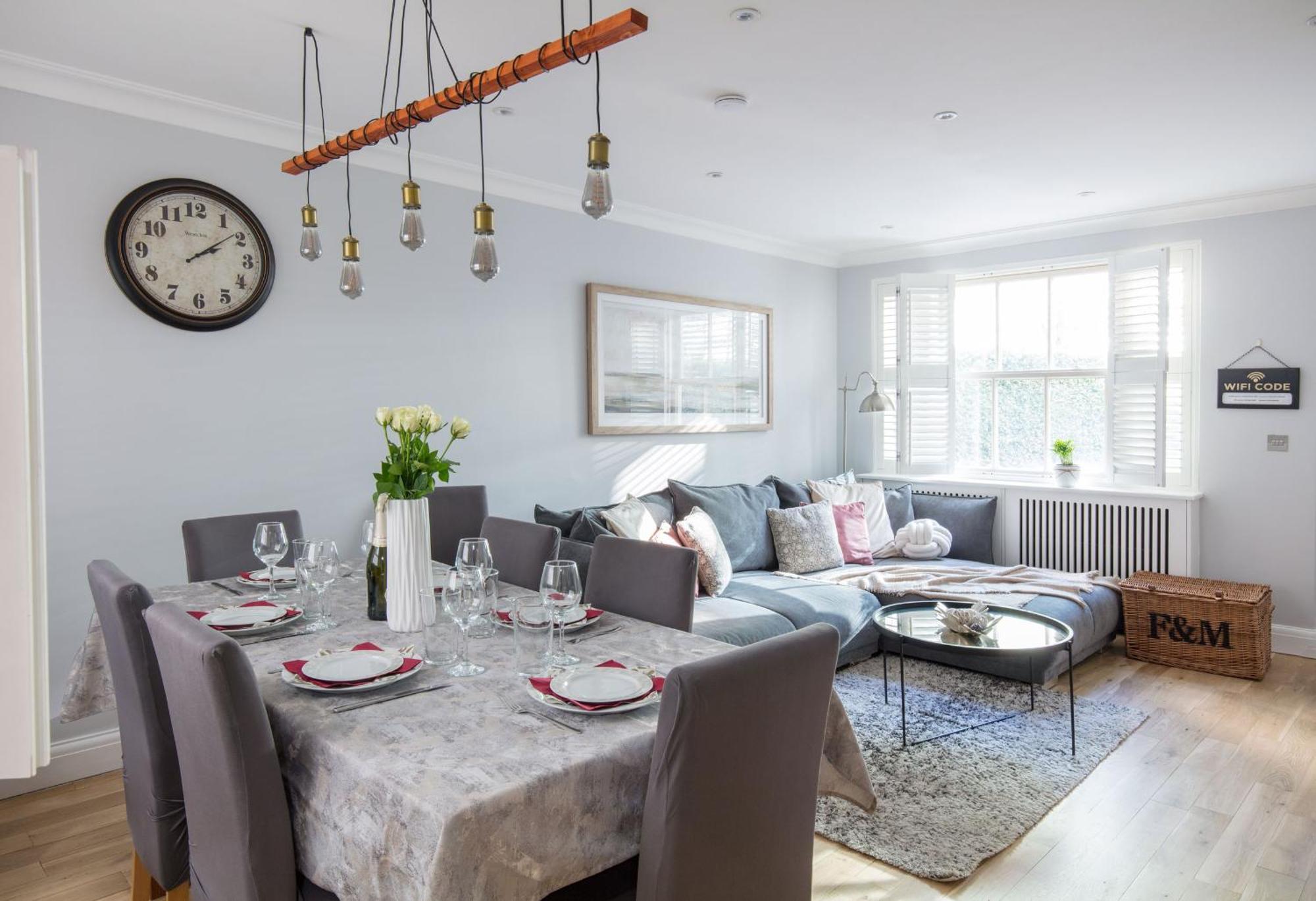 Spacious Quiet 4bedrooms 6beds House With Private Garage 5min Walk To Paddington Station Vakantiehuis *