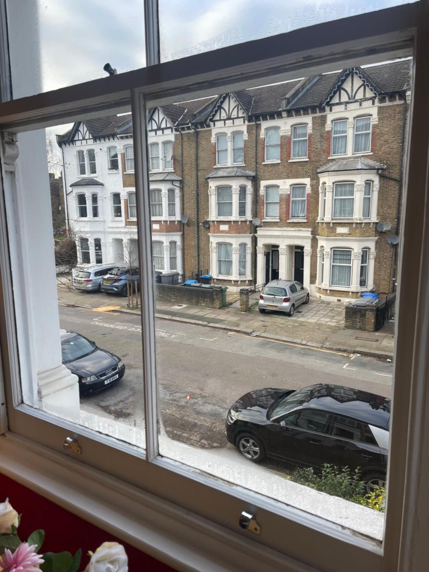 10 Min To The Heart Of - Zone 2 - Charming 2 Bed Appartamento *