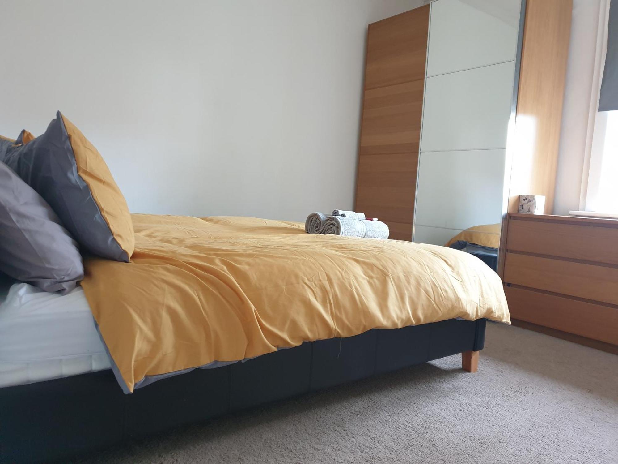 Apartment Luxury 1-bed With Stunning Views Perfect For Short In