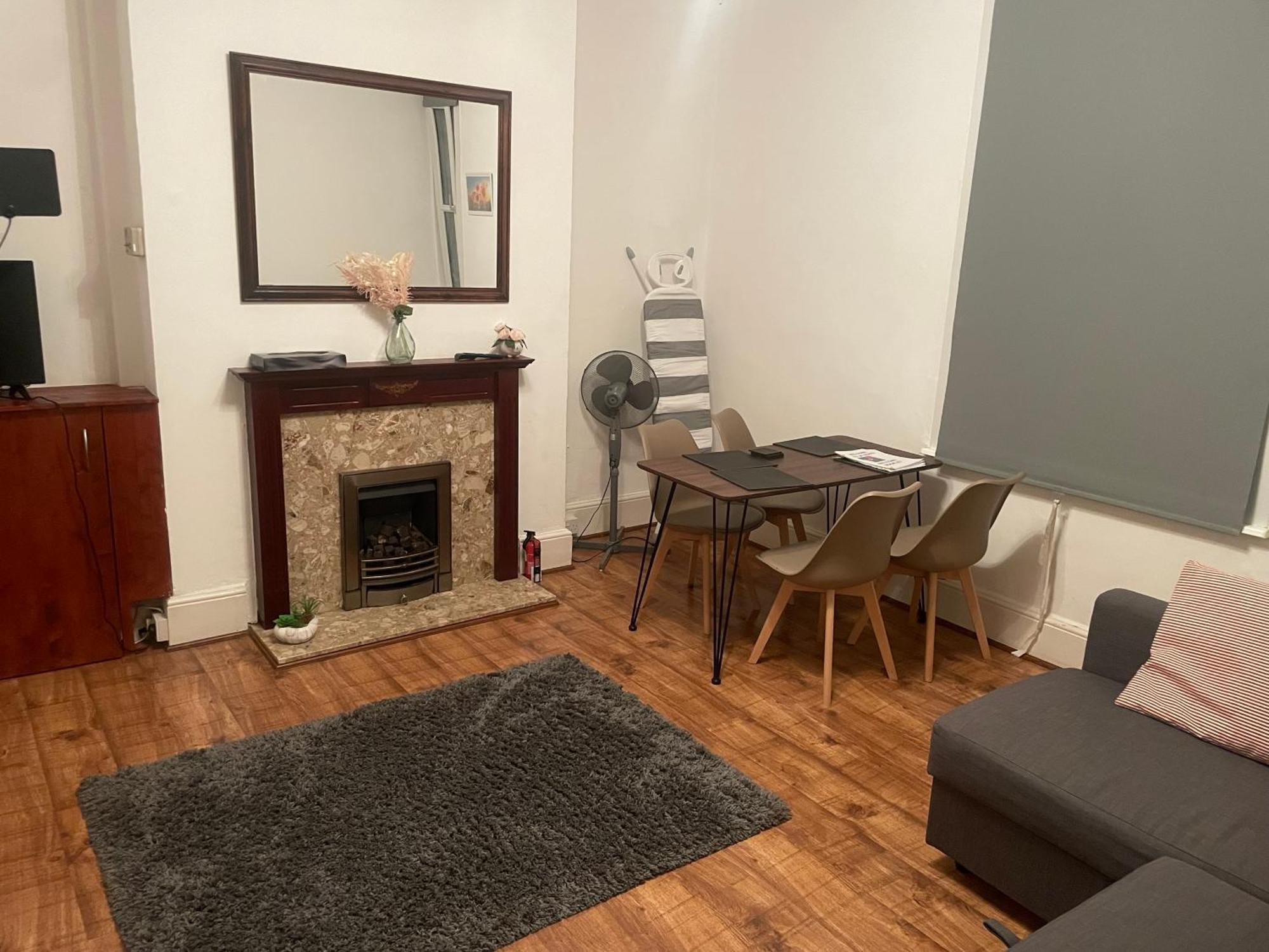 Luxury 1-bed With Stunning Views Perfect For Short In *