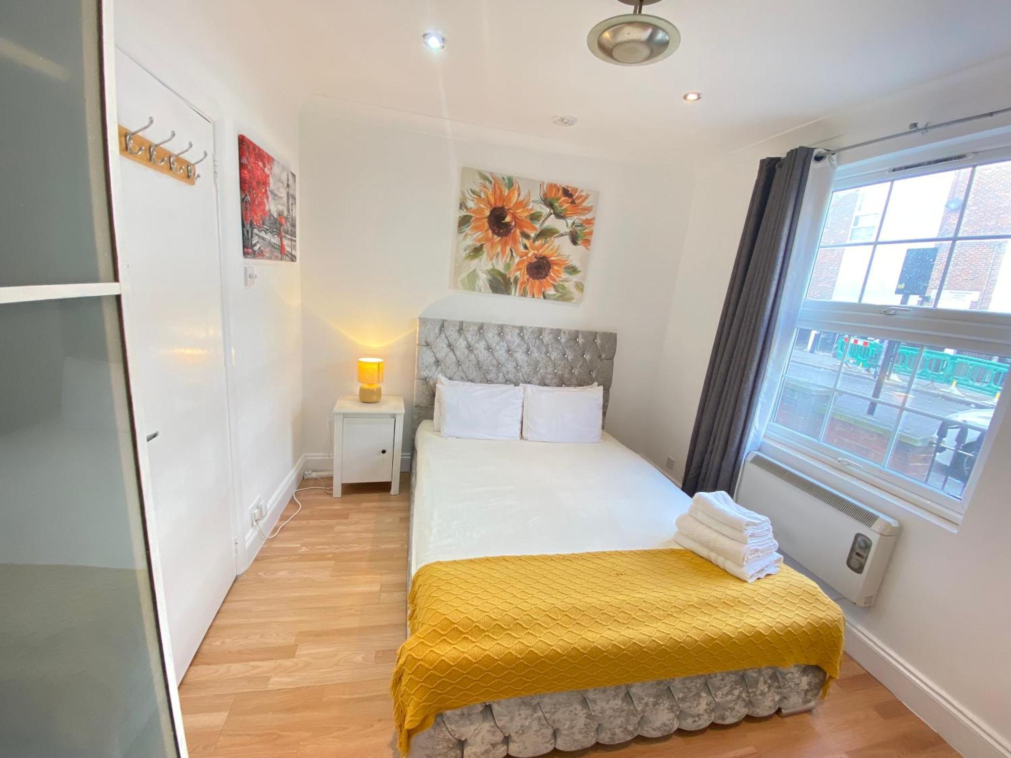 Lovely 2-bed Flat In * Londen