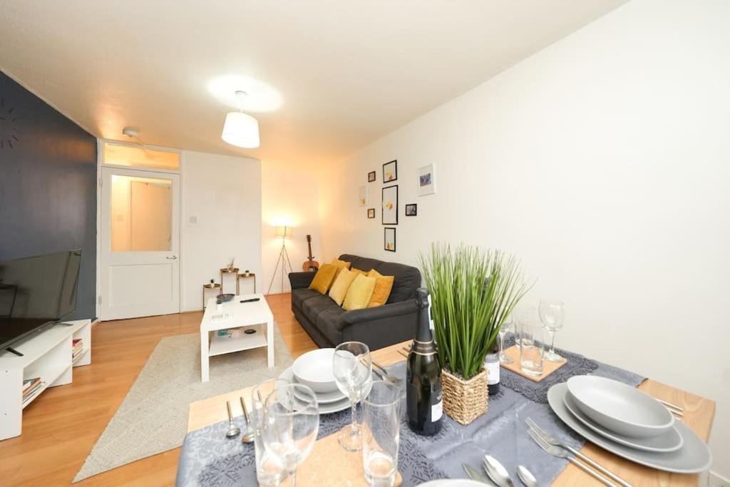 Appartement Oasis Flat With High-speed Broadband And Free Parking