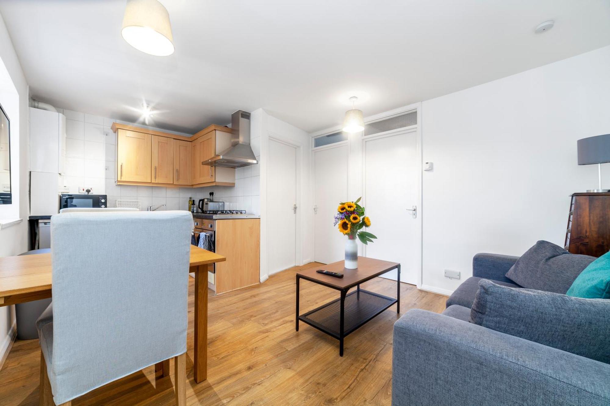 Appartement Vibrant 2br Flat In The Heart Of Fitzrovia Londen