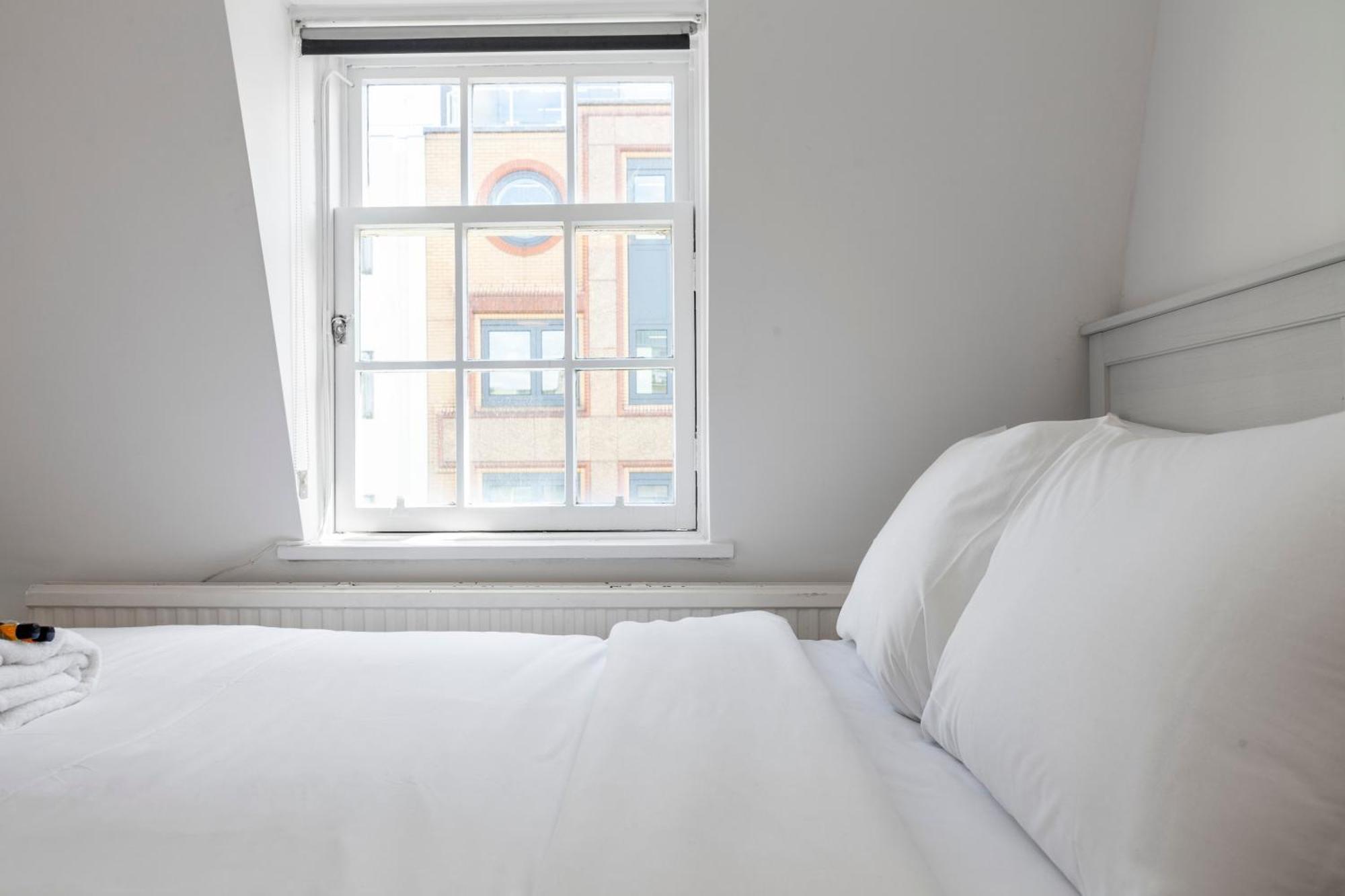 Vibrant 2br Flat In The Heart Of Fitzrovia Appartement Londen