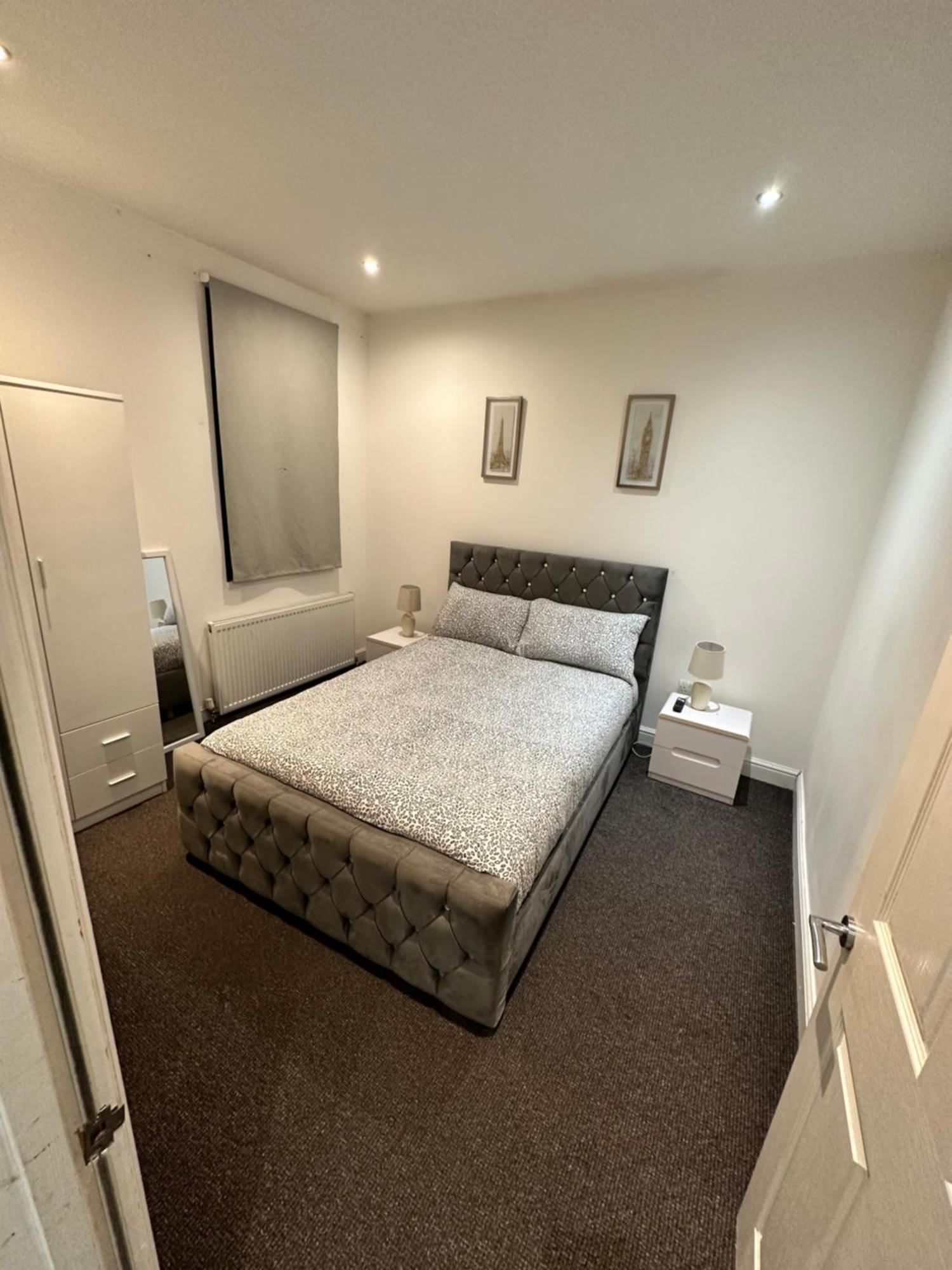 2 Bed Away From Tooting London