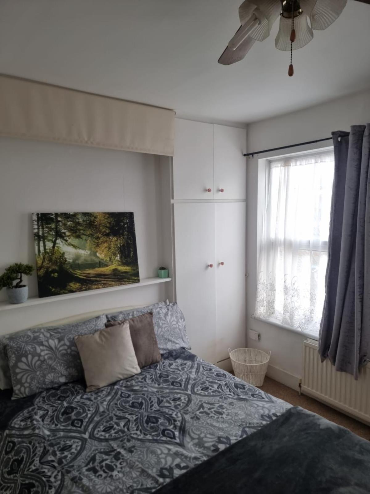 Gasthof Cozy 25 Min Liverpool Street *