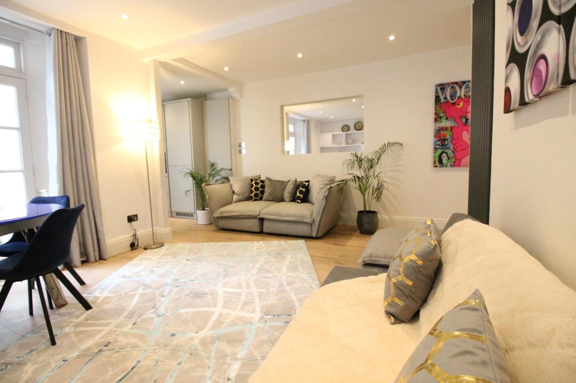 Trendy 2bedroom And 2 Bathroom Flat, Quiet Nottinghill Street Appartement *