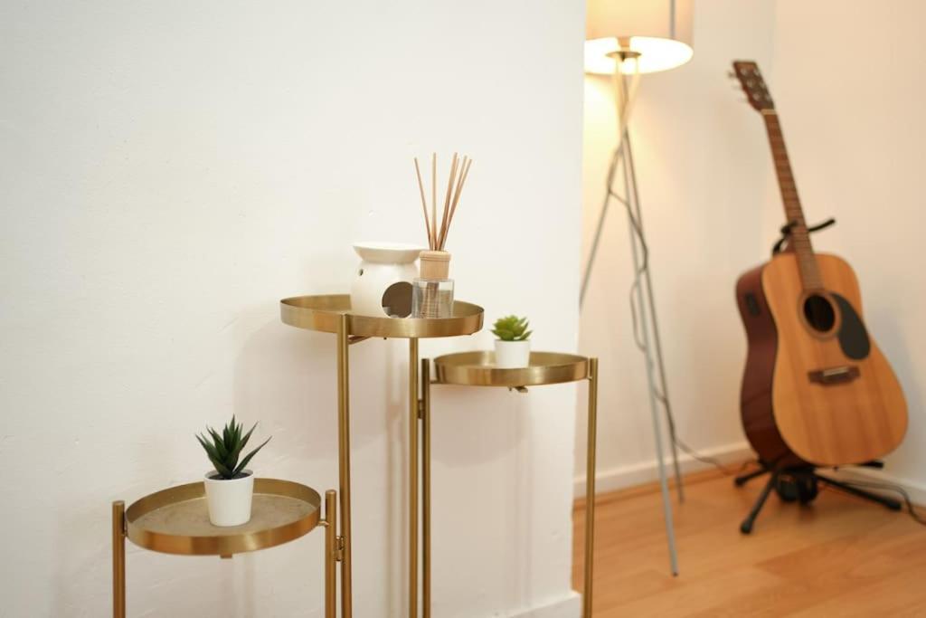 Oasis Flat With High-speed Broadband And Free Parking Appartement *