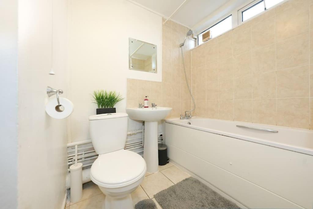 Oasis Flat With High-speed Broadband And Free Parking * Londen