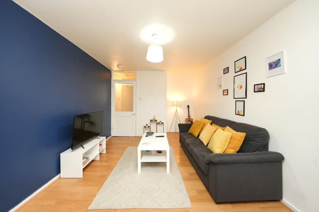 Oasis Flat With High-speed Broadband And Free Parking Londen