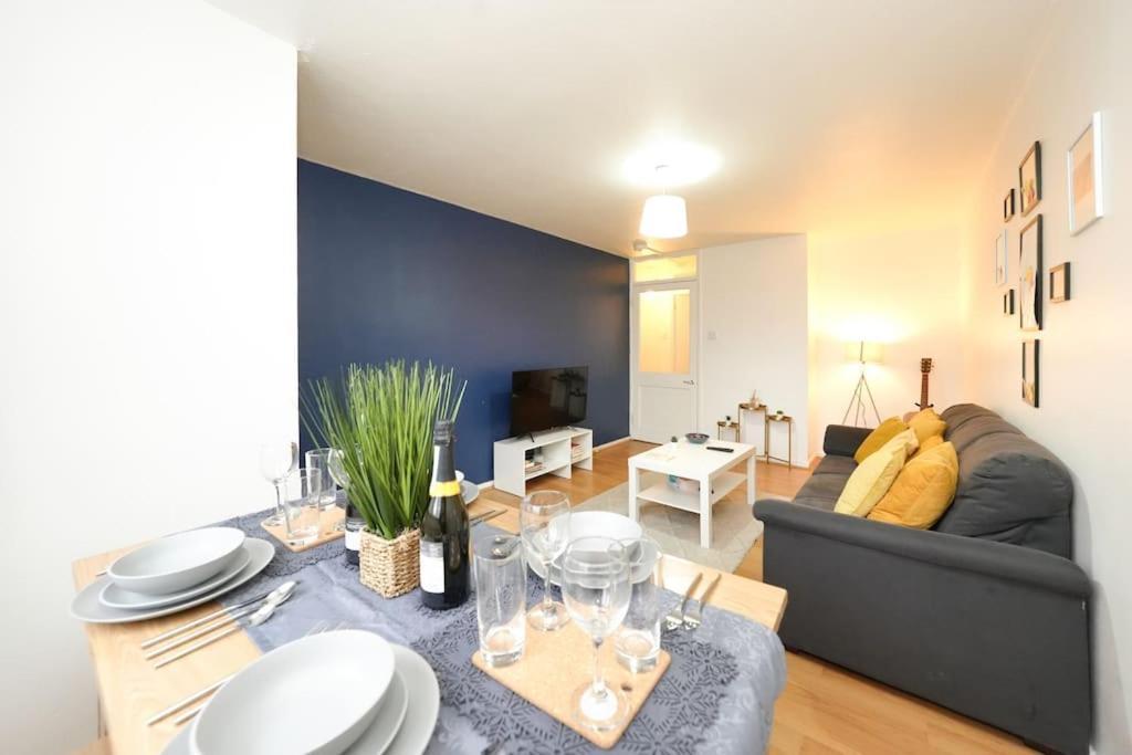 Oasis Flat With High-speed Broadband And Free Parking *