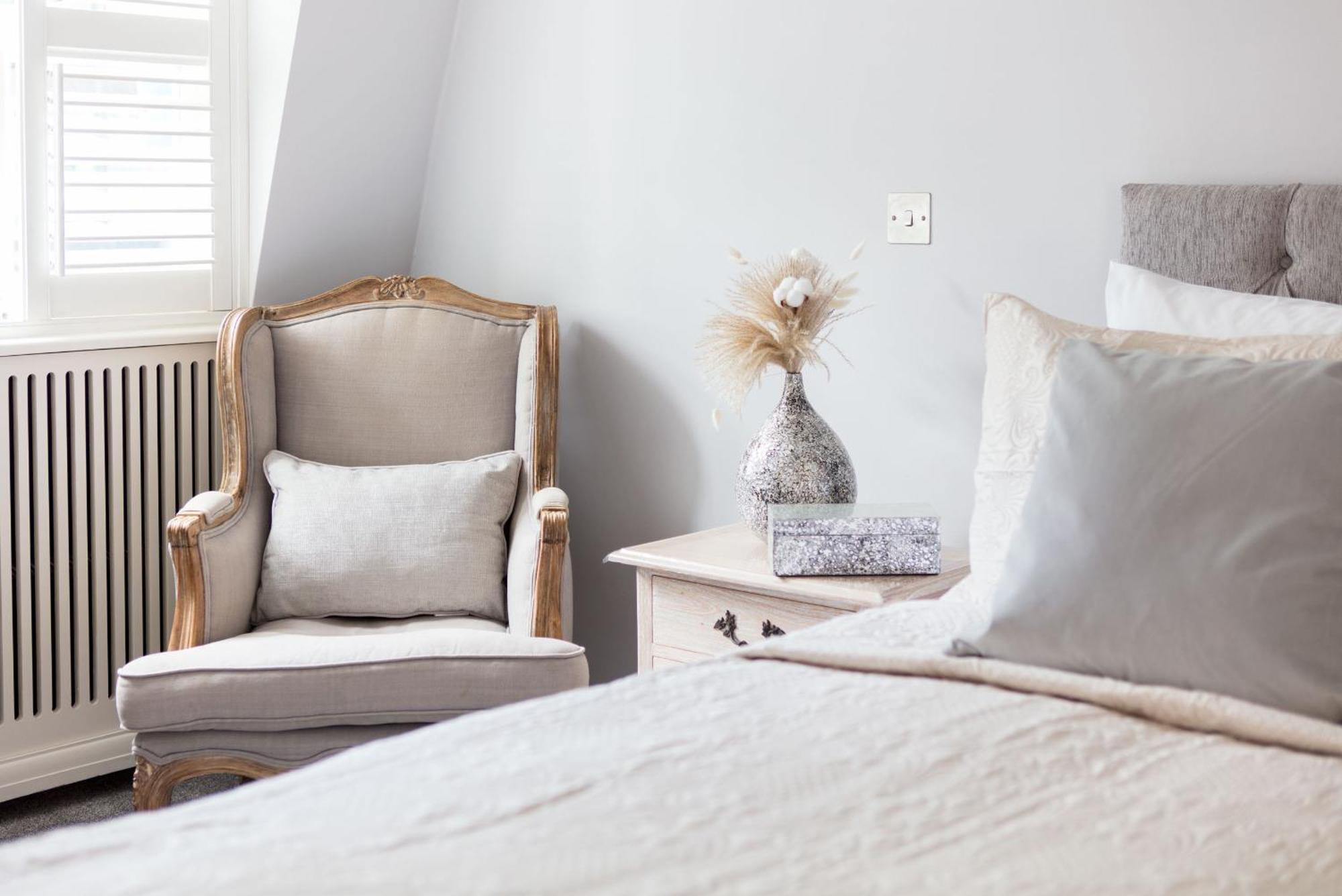 Spacious Quiet 4bedrooms 6beds House With Private Garage 5min Walk To Paddington Station * Londen