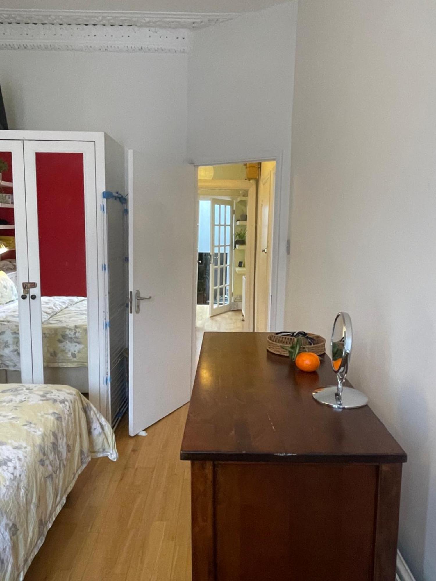 10 Min To The Heart Of - Zone 2 - Charming 2 Bed Appartamento *