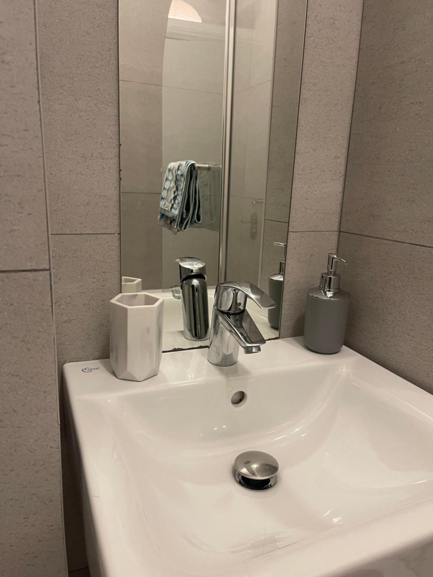 10 Min To The Heart Of - Zone 2 - Charming 2 Bed * Londra