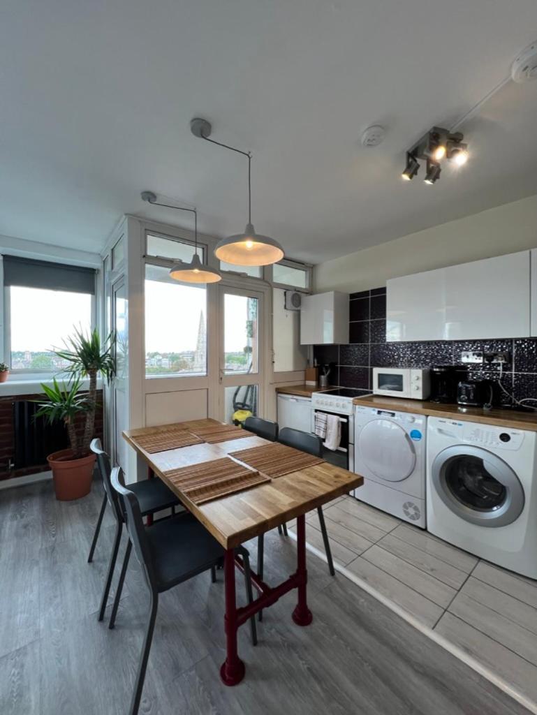 Amazing View 2 Bedroom In Abbey Road London