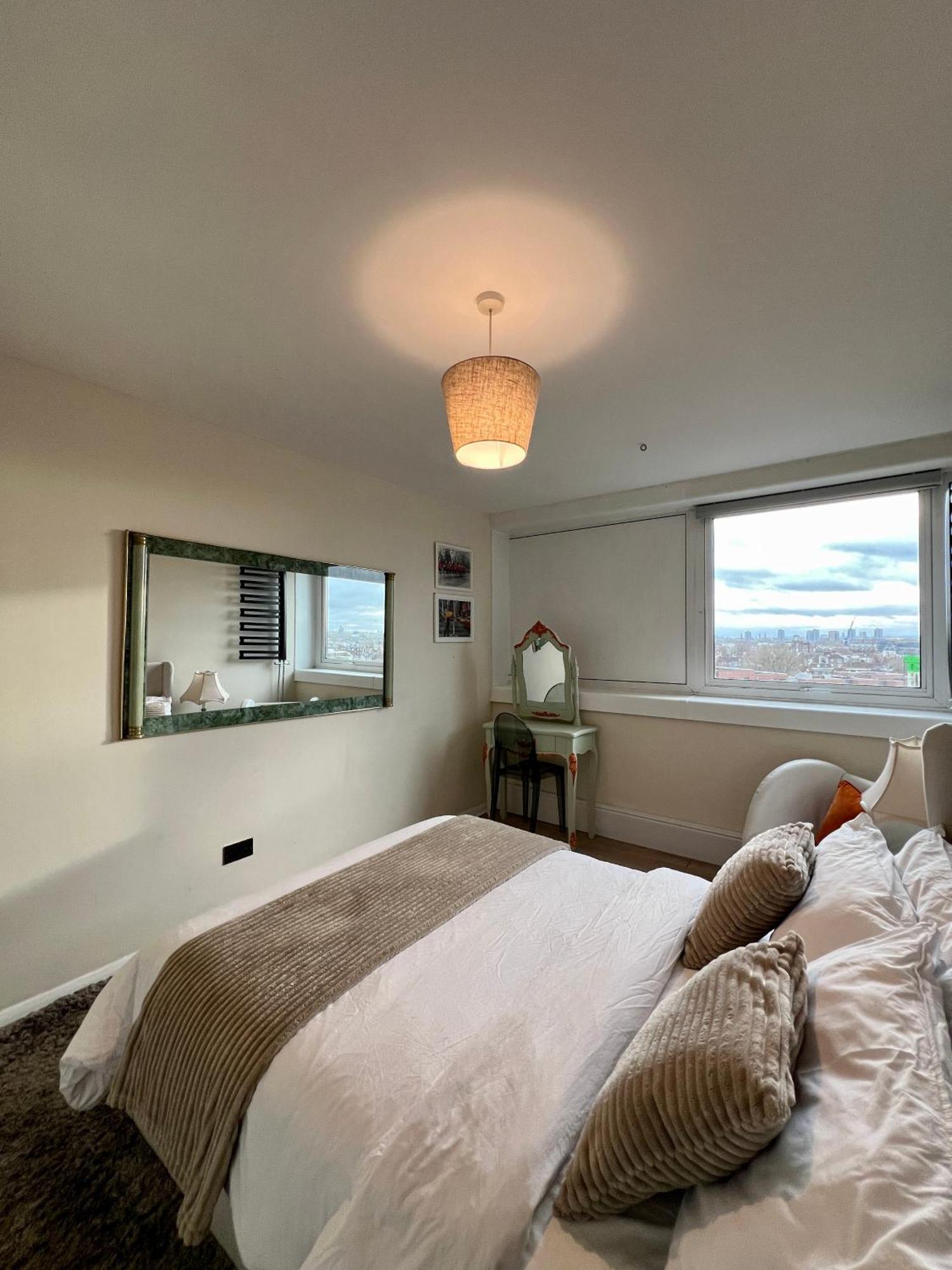 Amazing View 2 Bedroom In Abbey Road * London