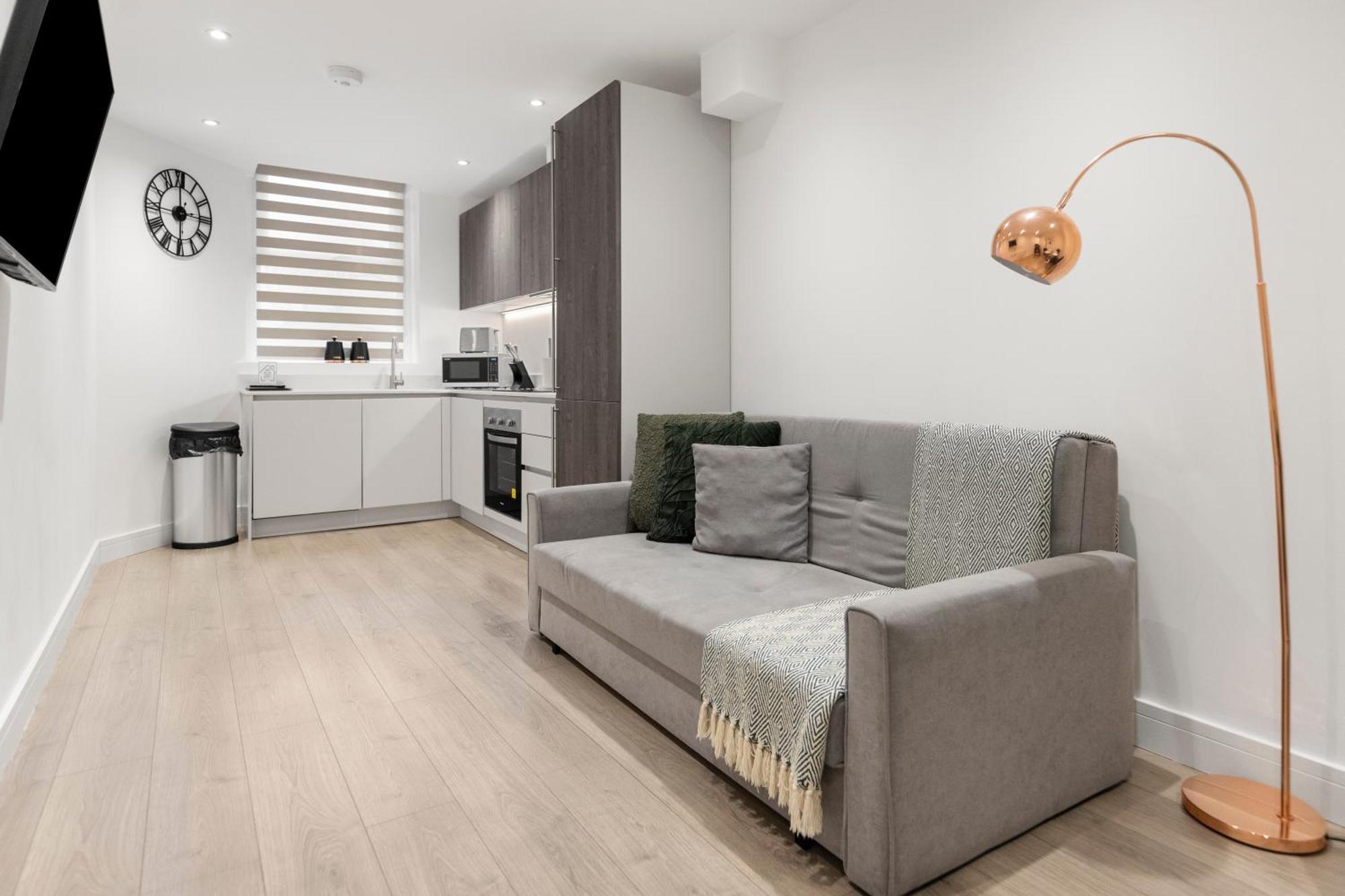 Spacious Luxury King Bed - Location Lägenhet *