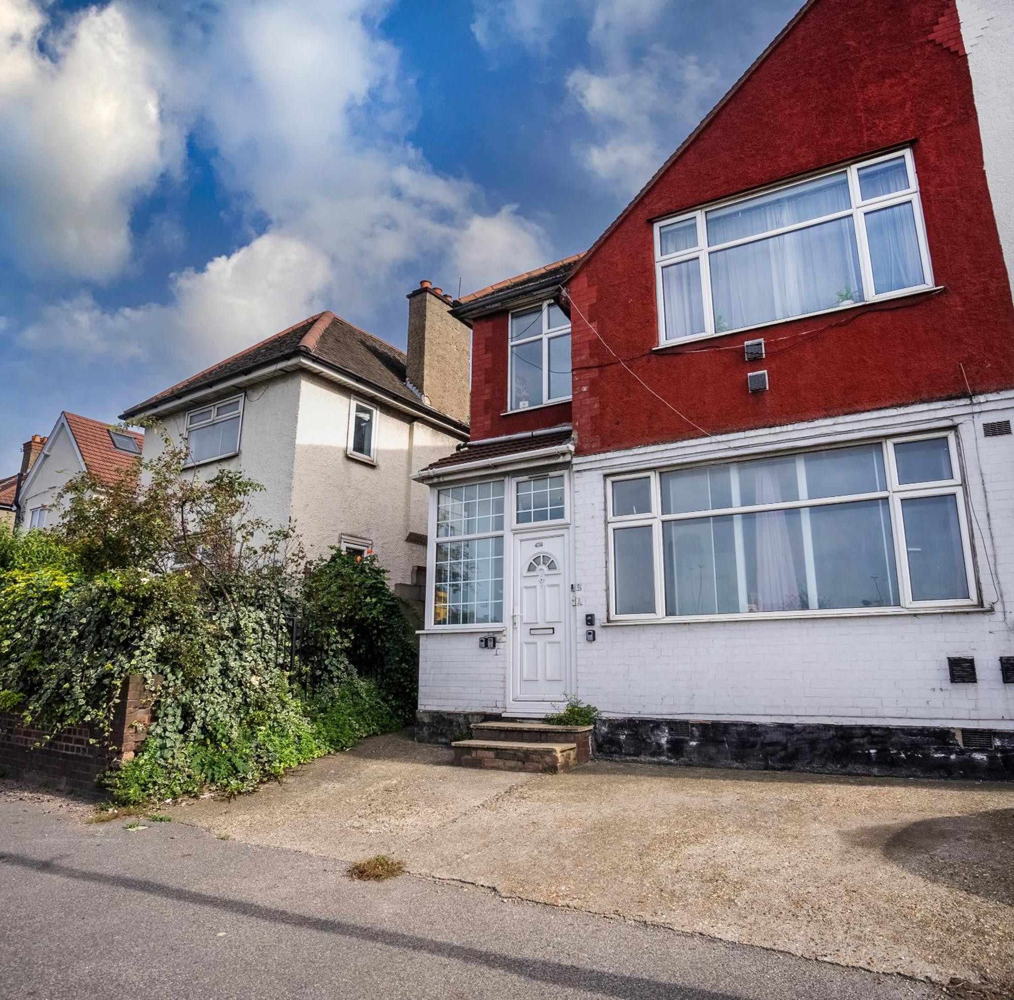 Neasdon's Guest Nest- 7 Mins Drive To Wembley Stadium Appartamento Londra