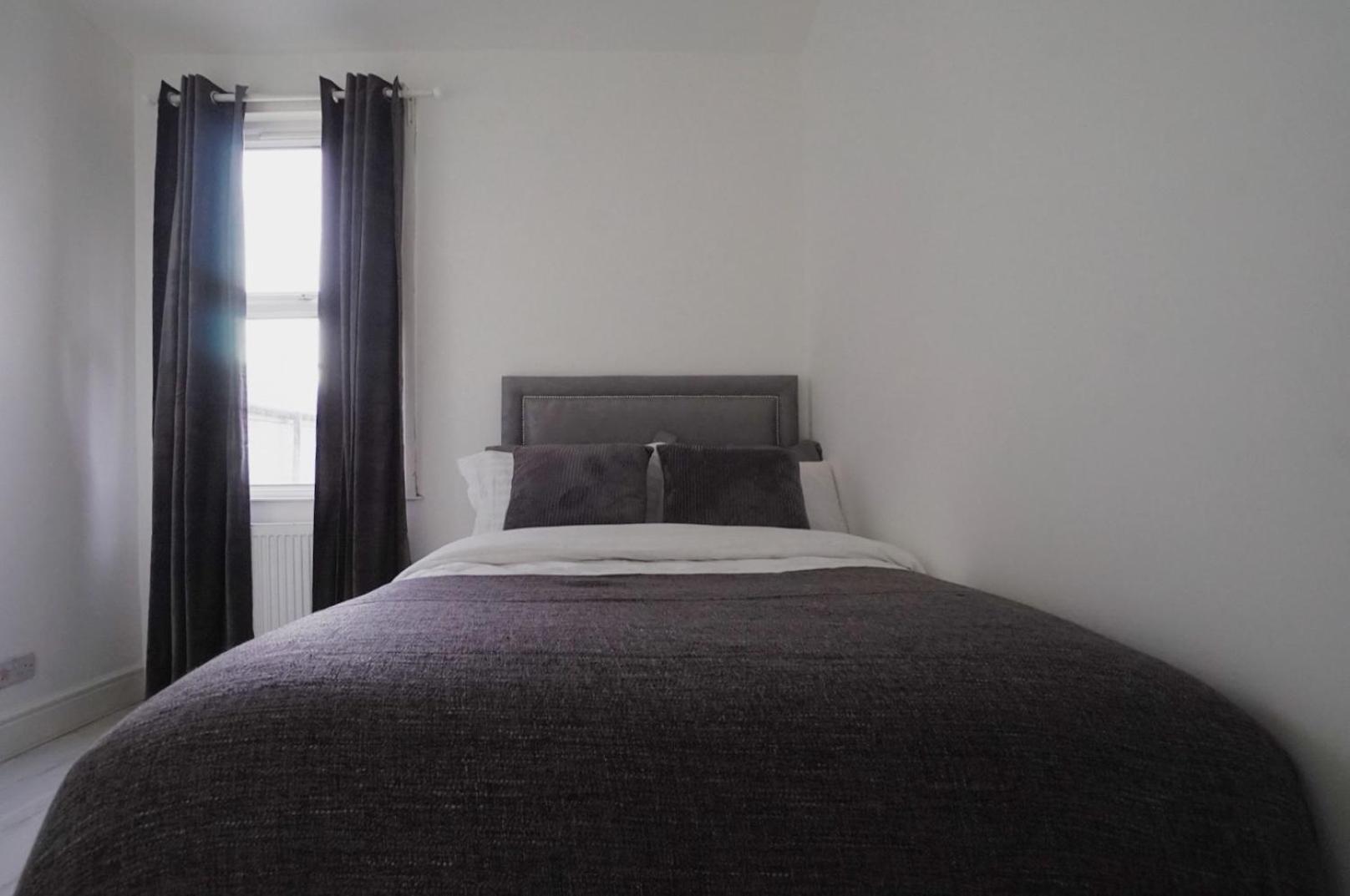 Milton Place Privatunterkunft *