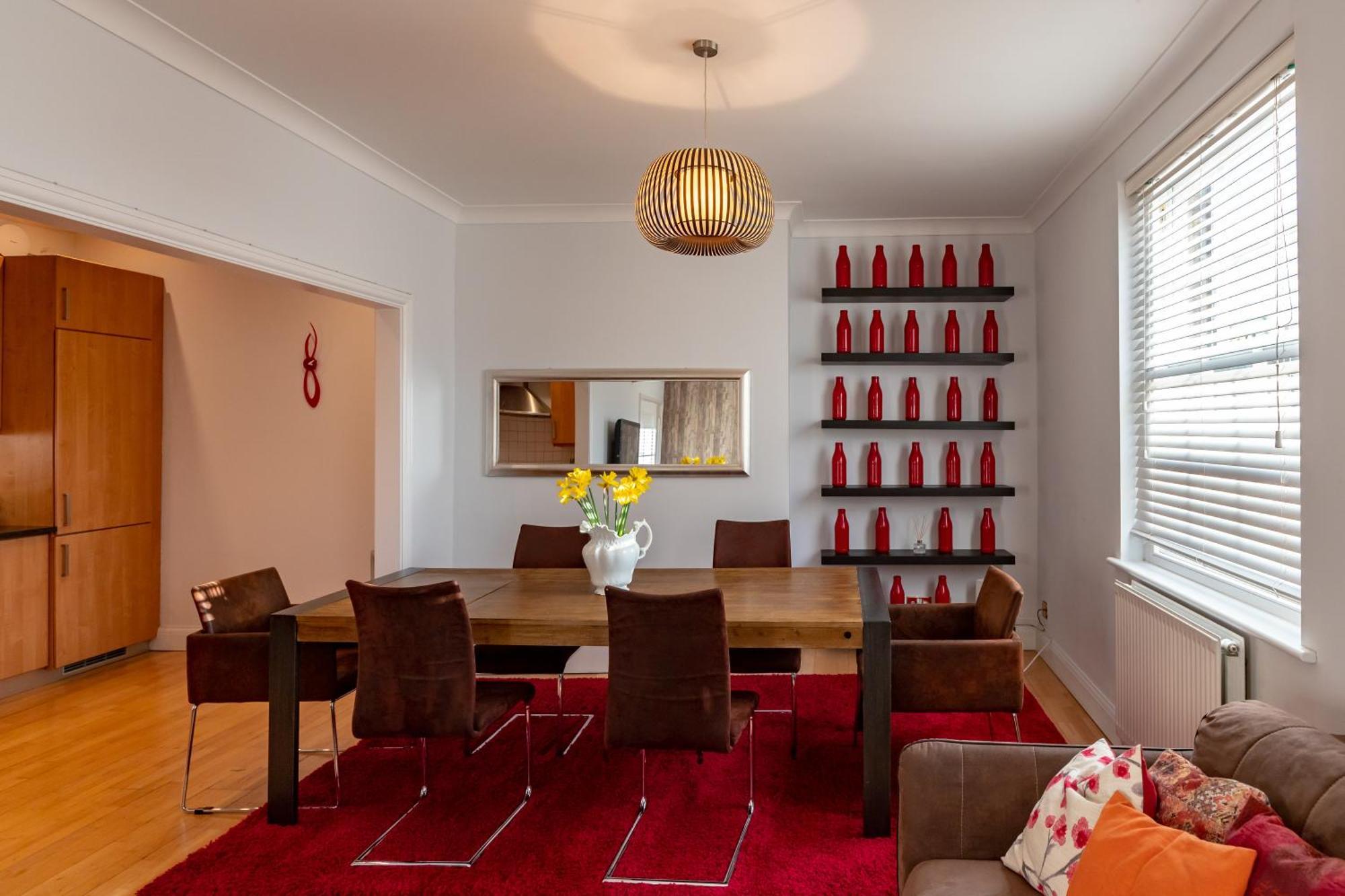 Lägenhet The Zenscape - Chic 2 Bedroom In Covent Garden L Sleeps 6 With Sofa Bed L Prime Location Free Wifi L Perfect For Business & Leisure Travelers L 15percent Off Weekly & 20percent Off Monthly Stays! *