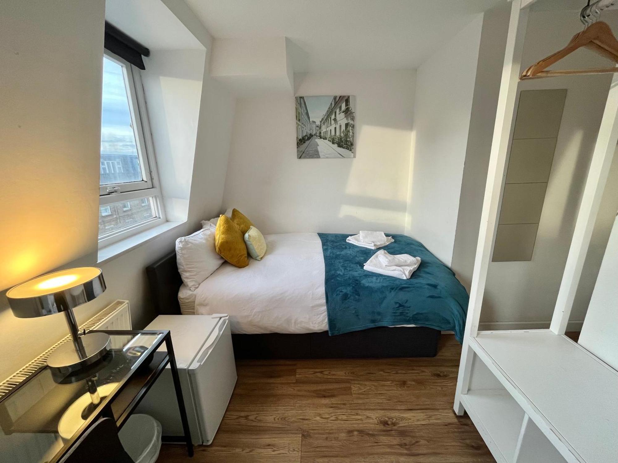 Kamilla's Zone-1 * Londres