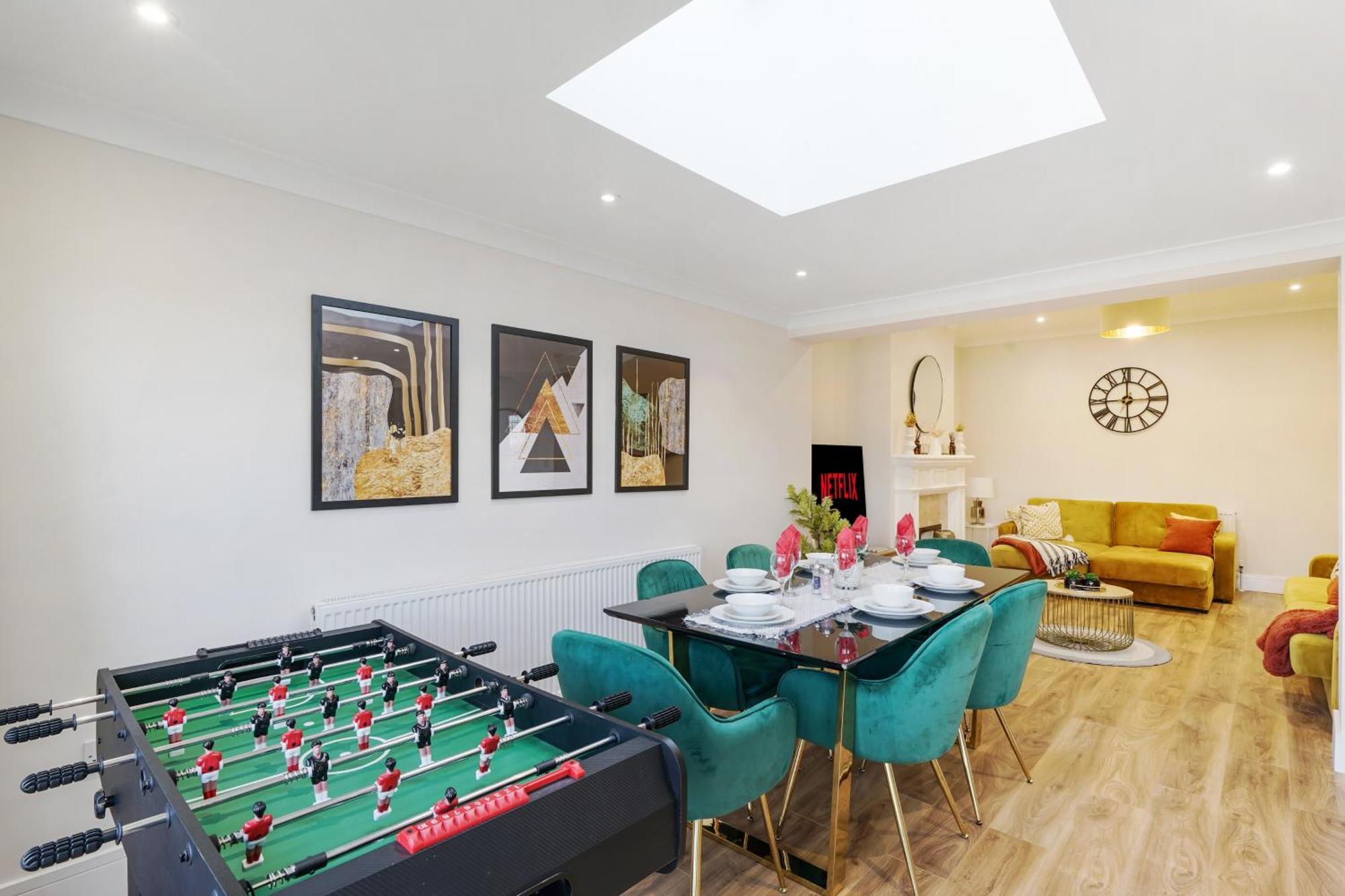 Luxurious House In Wembley - Garden Feriehus *
