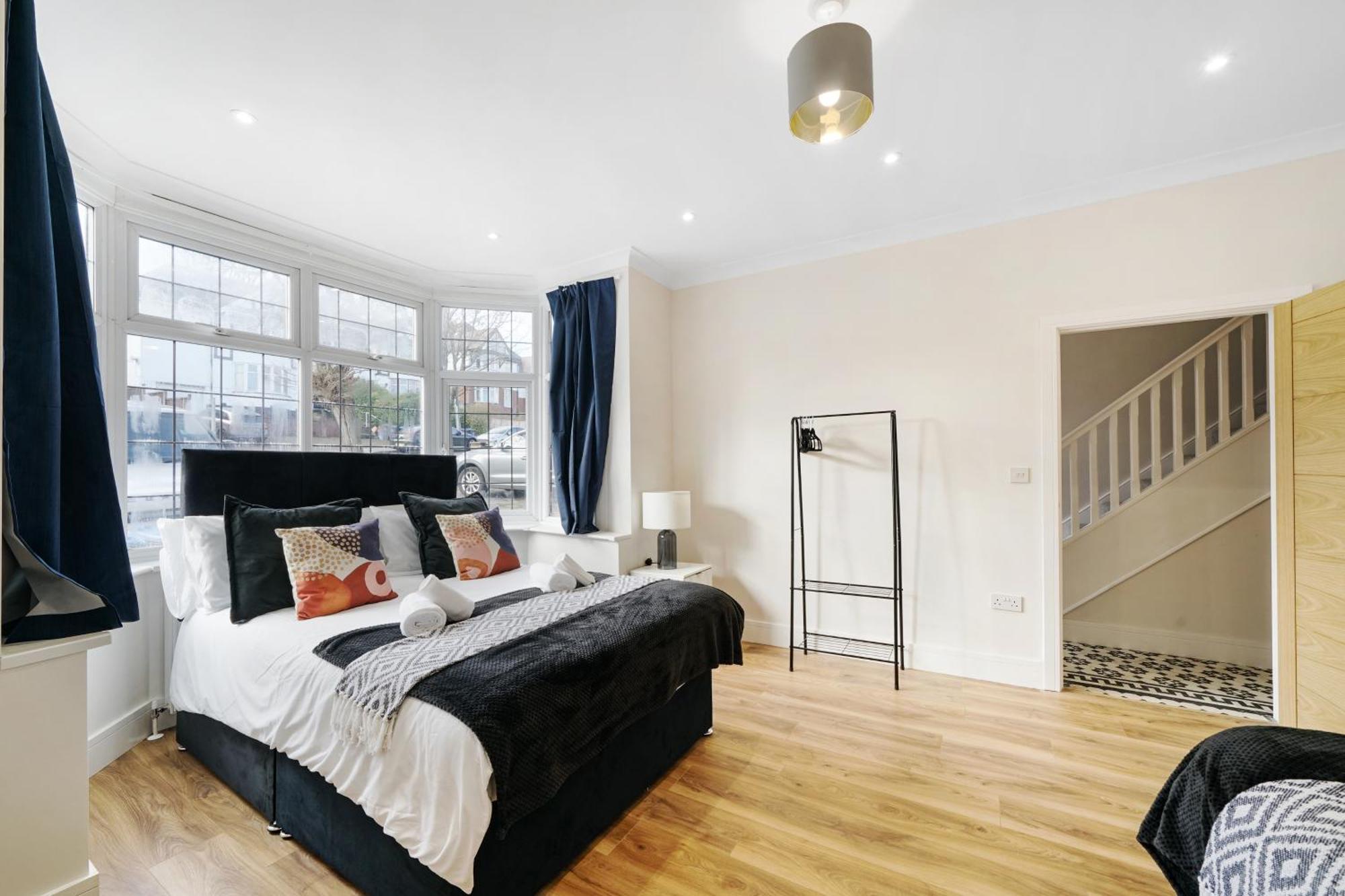 Feriehus Luxurious House In Wembley - Garden *