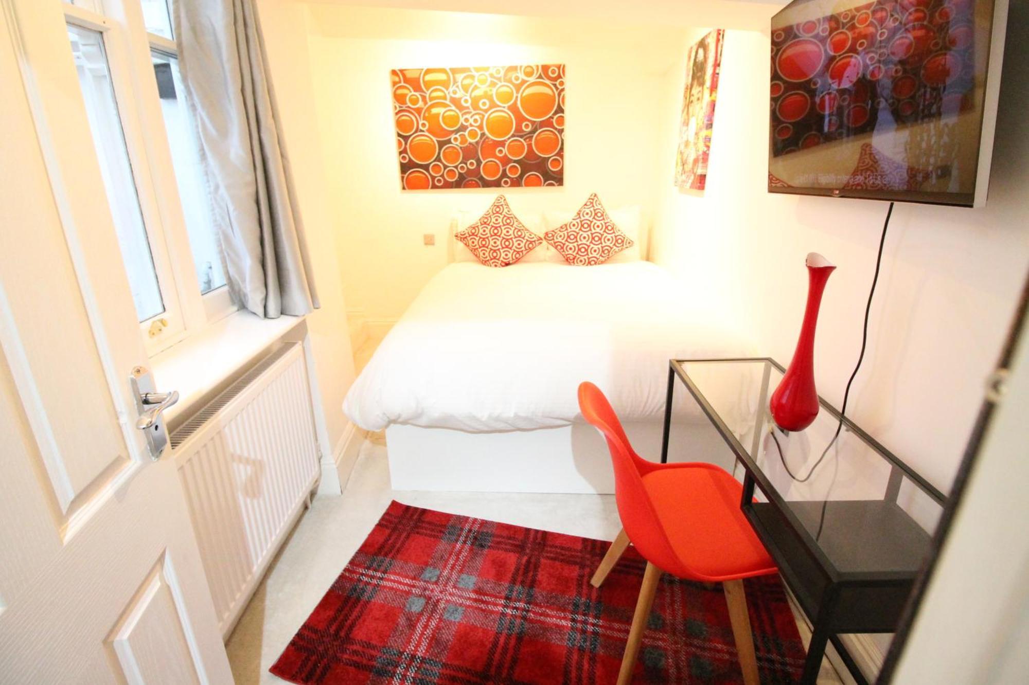 Trendy 2bedroom And 2 Bathroom Flat, Quiet Nottinghill Street Appartement