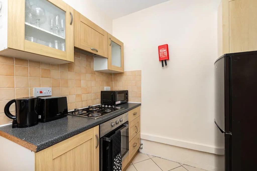 Tranquil 1br In South Bank With Onsite Parking Apartment