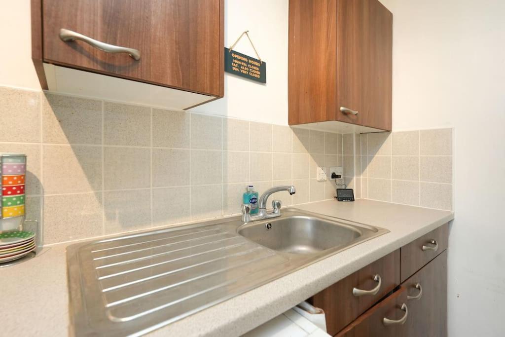 Oasis Flat With High-speed Broadband And Free Parking * Londen