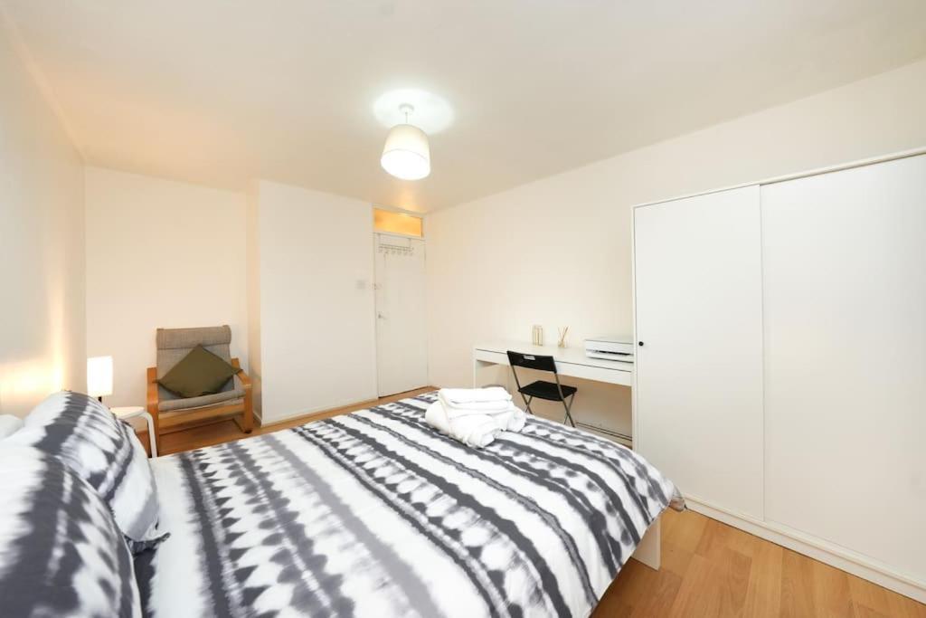 Appartement Oasis Flat With High-speed Broadband And Free Parking *
