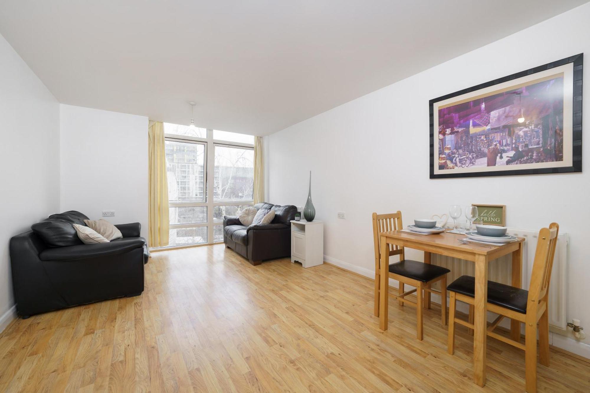 Beautiful 1 Bed With Living Apartment London