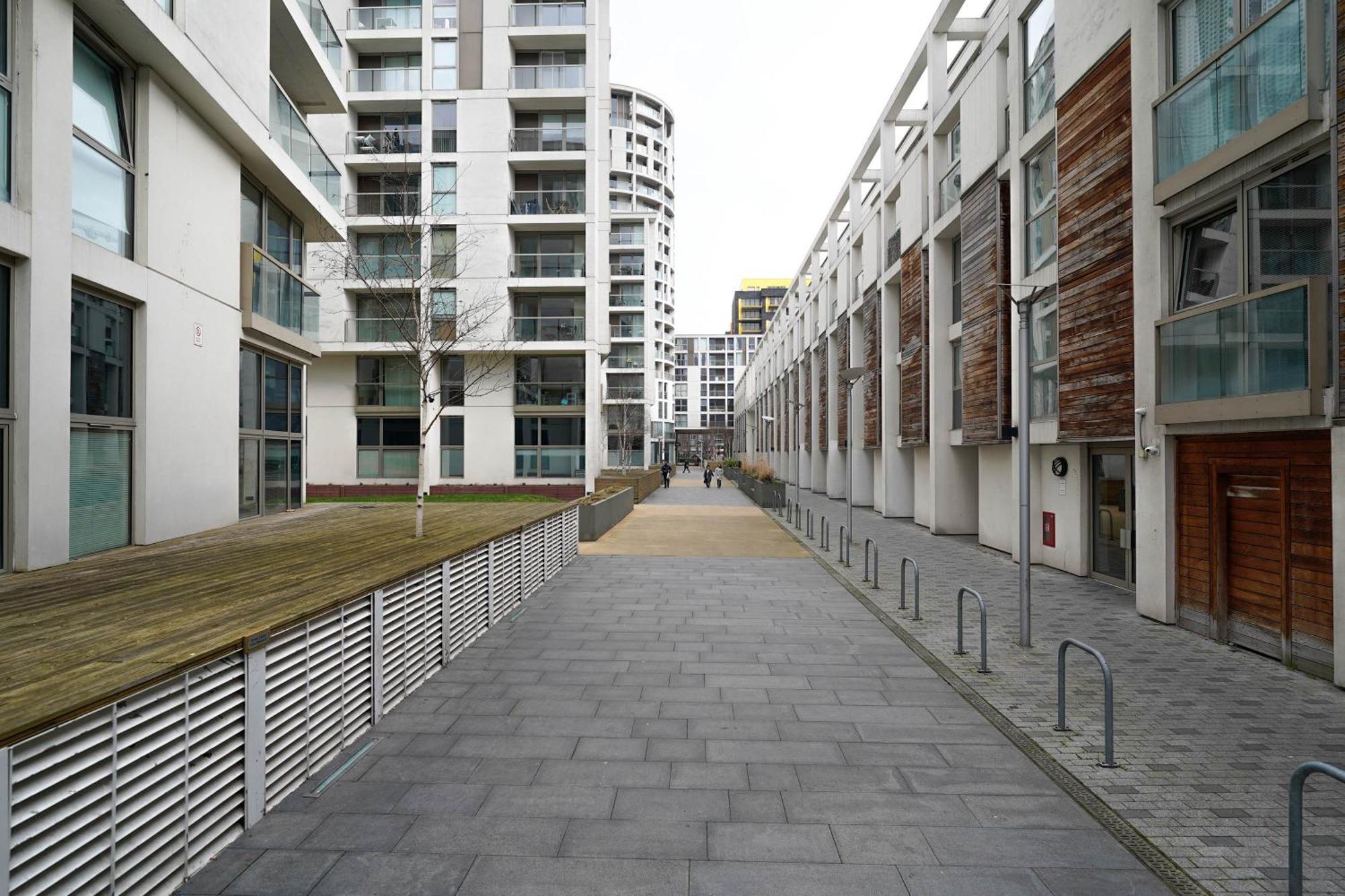 Beautiful 1 Bed With Living Apartment London