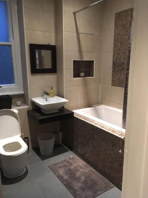 Appartamento Spacious Flat In West Kensington