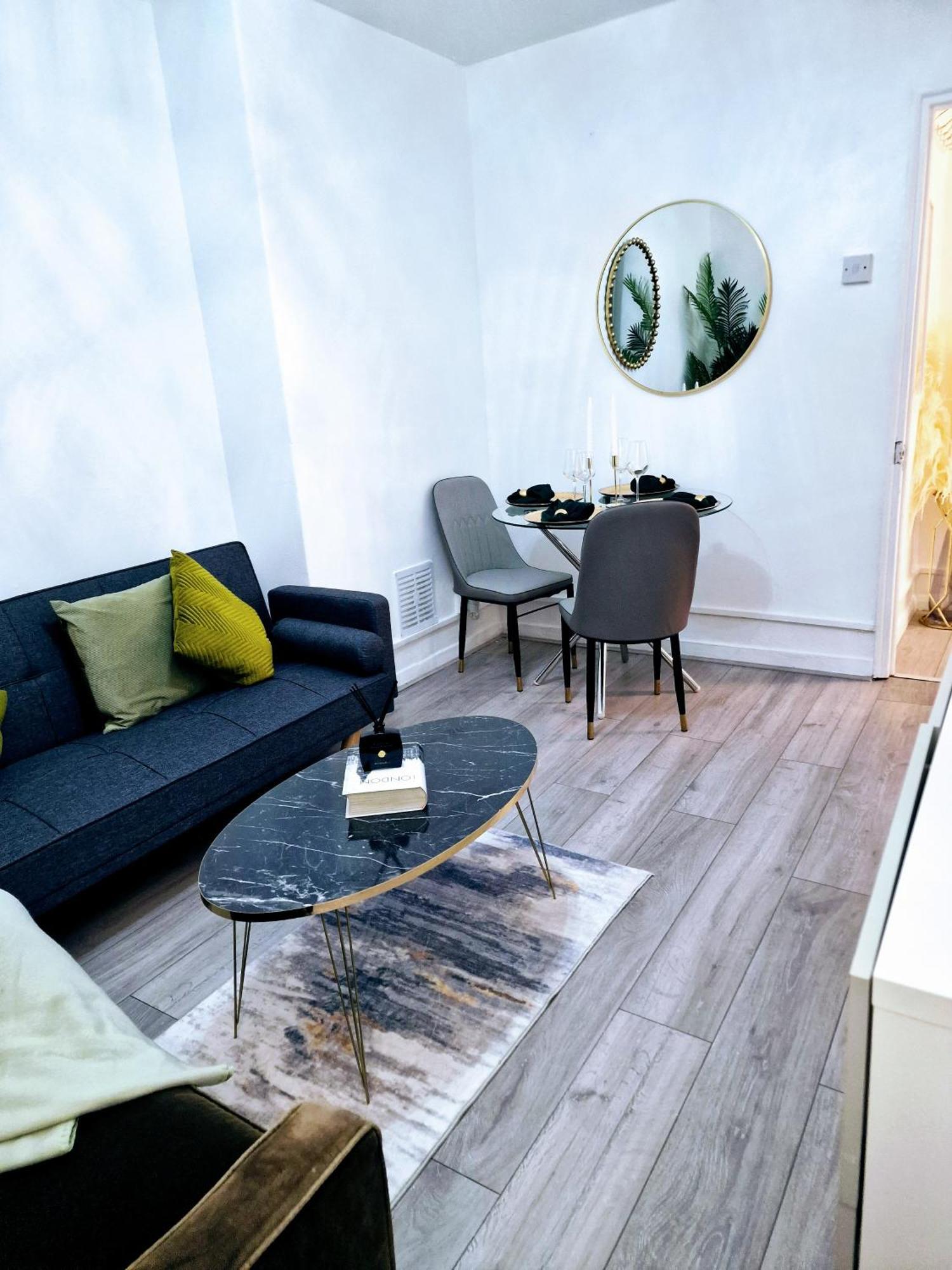 1 Bedroom Flat Lägenhet *