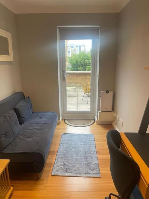 Lägenhet Flat In - Close To Excel *