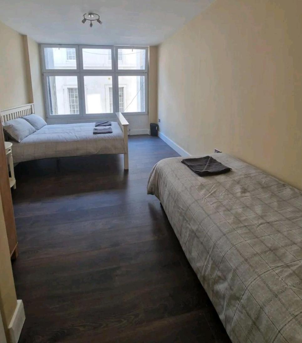 Affordable In Shared Flat, Bridge Privat overnatting London