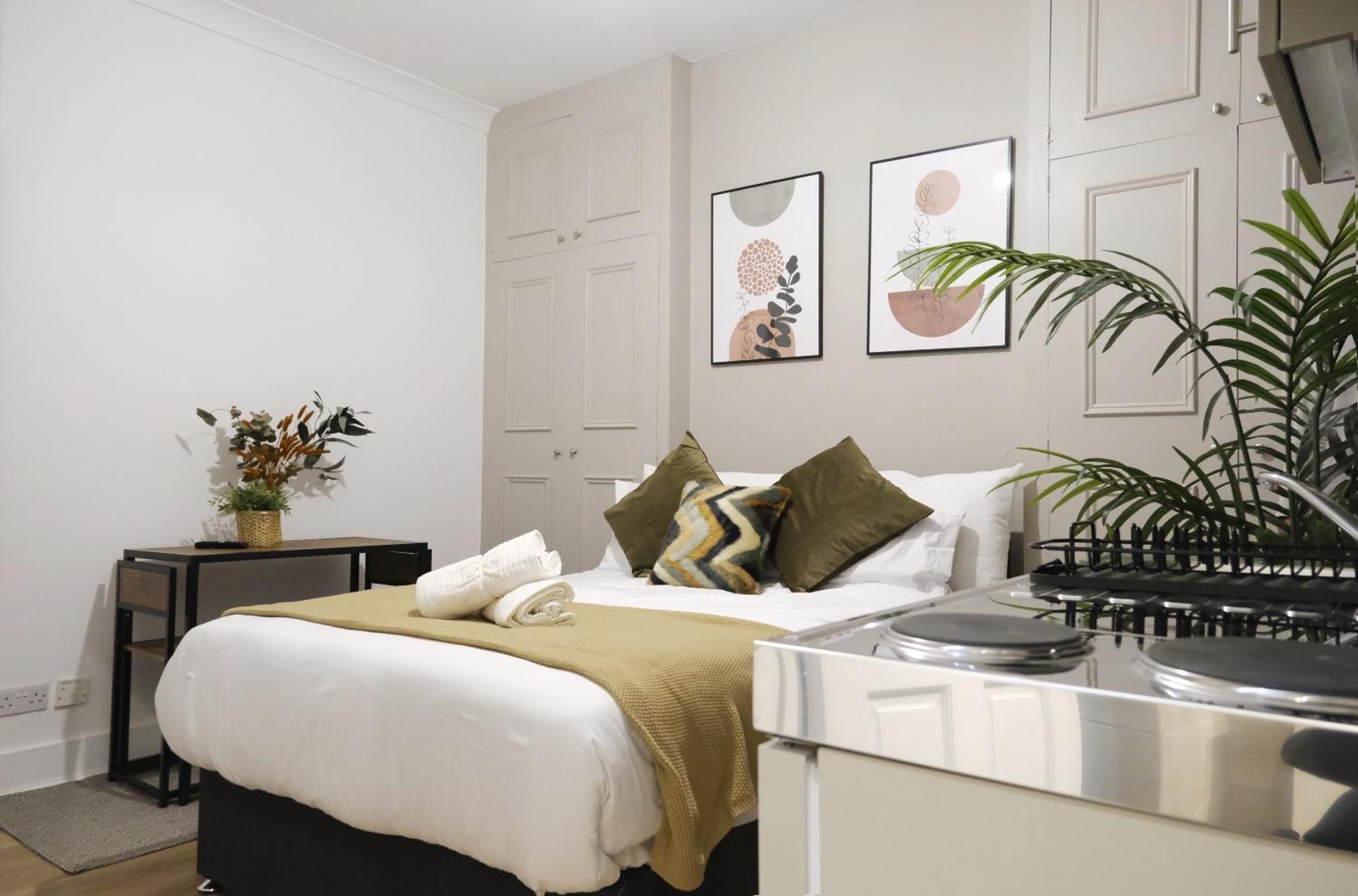Stylish Studio Apartments, Willesden * Londen