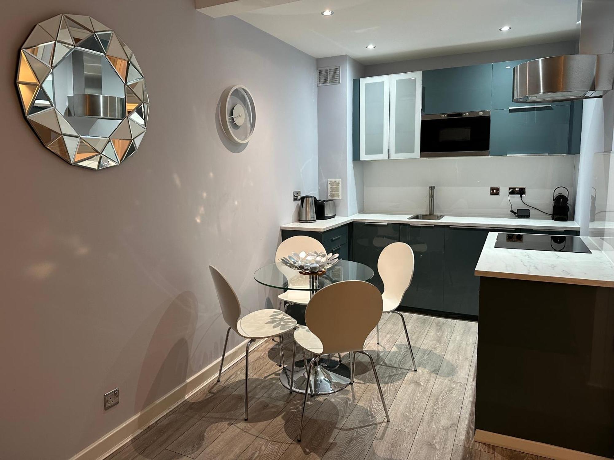 Lägenhet Modern Flat - Fantastic Location 10 Min Walking To Oxford Street! *