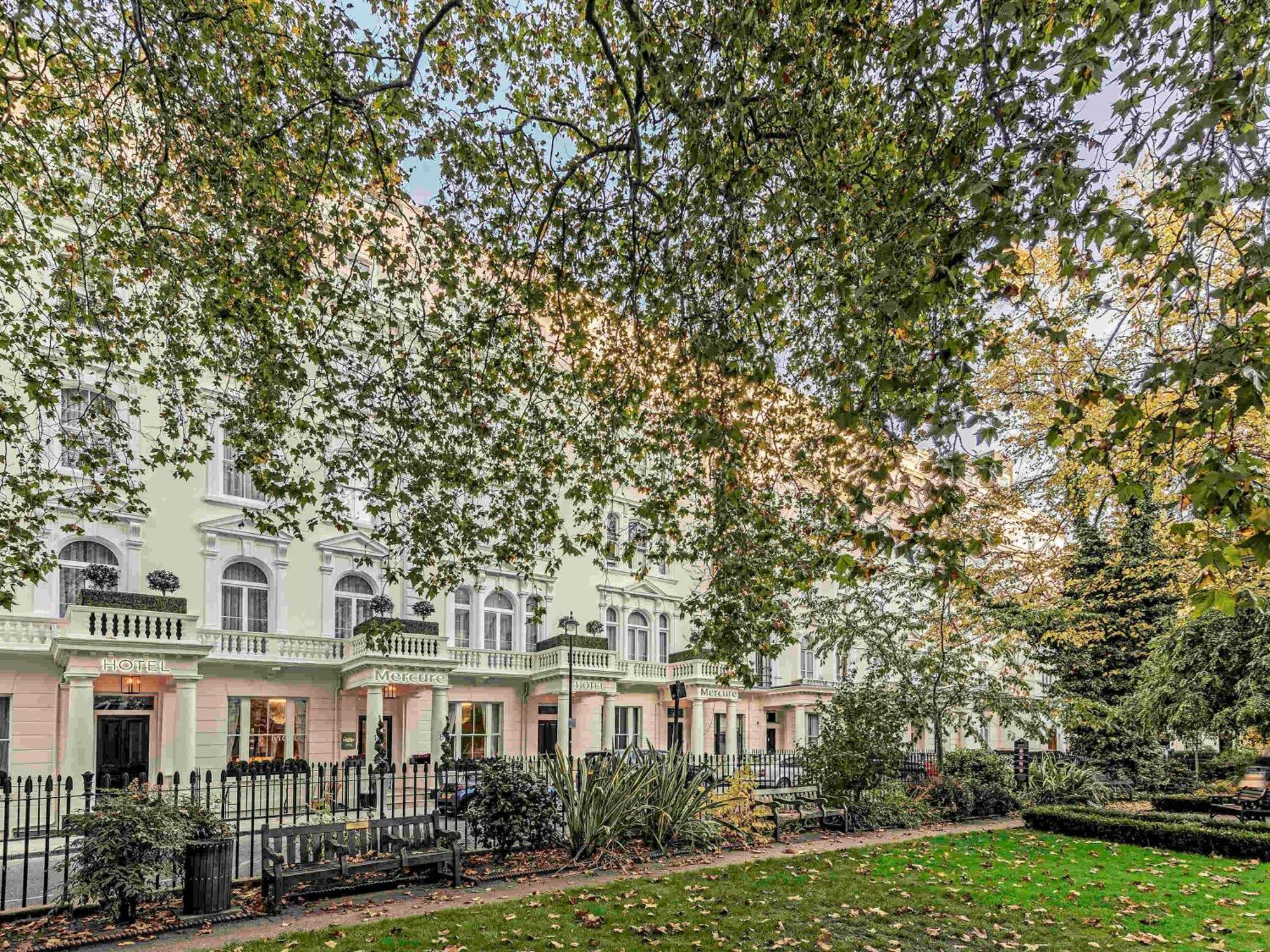 Mercure Hyde Park Hotel 4*