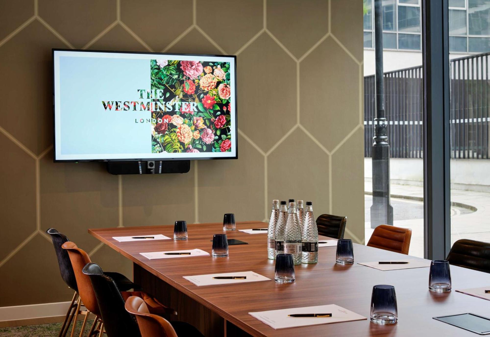 The Westminster London, Curio Collection By Hilton Hotel Londra