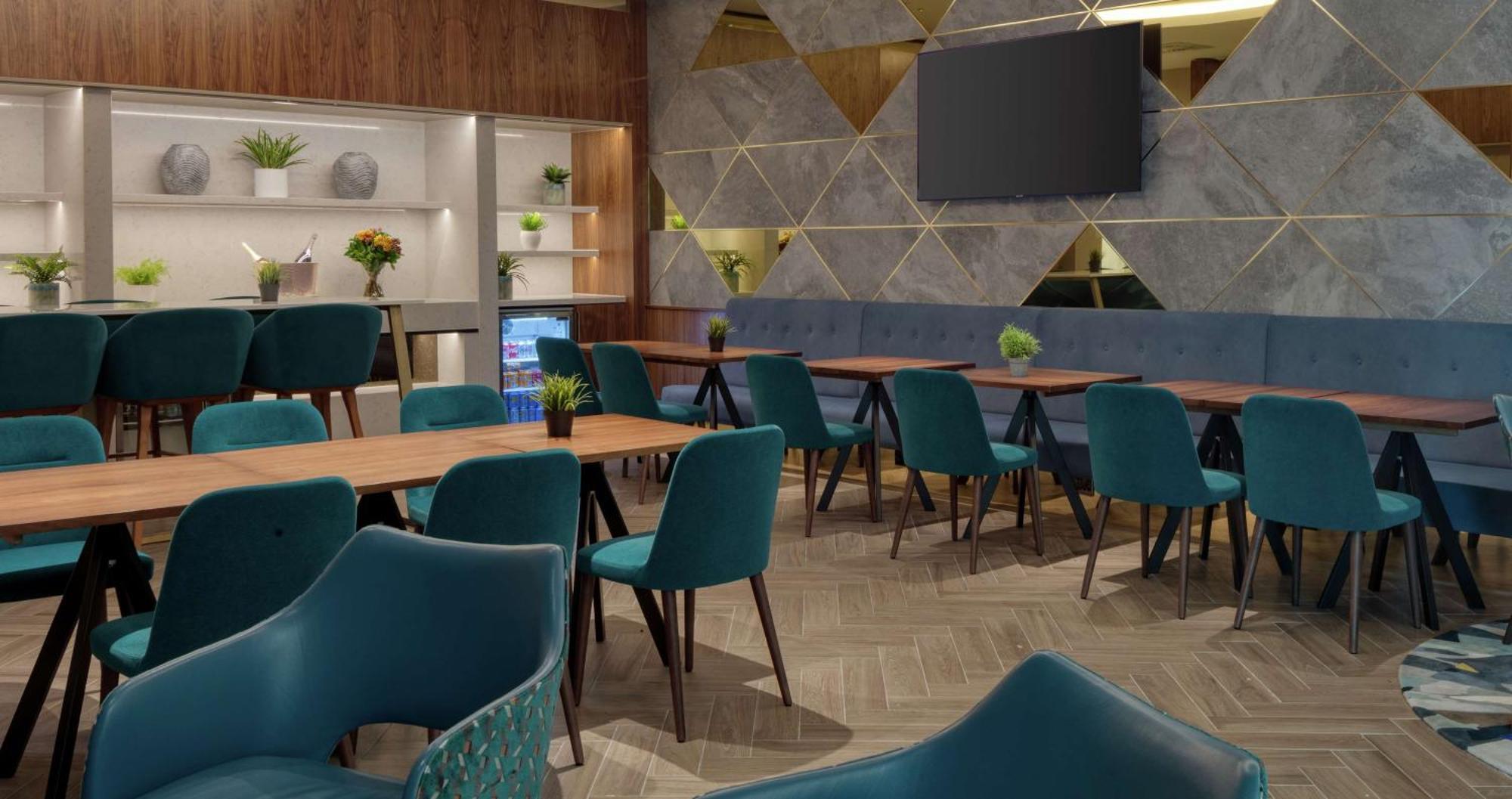Hotell Hilton Angel Islington 4*