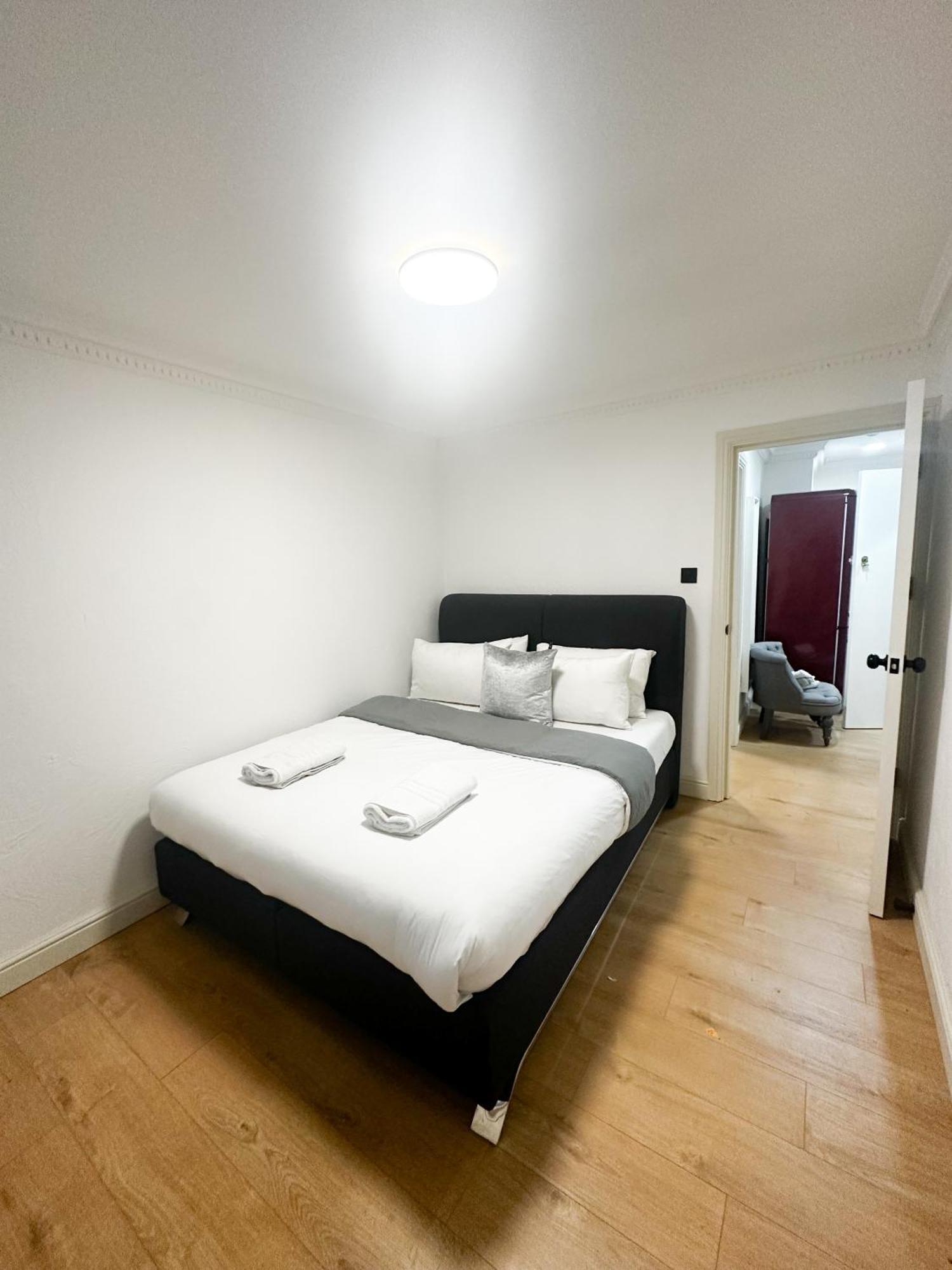 Flat 4, In Aldgate Lejlighed *